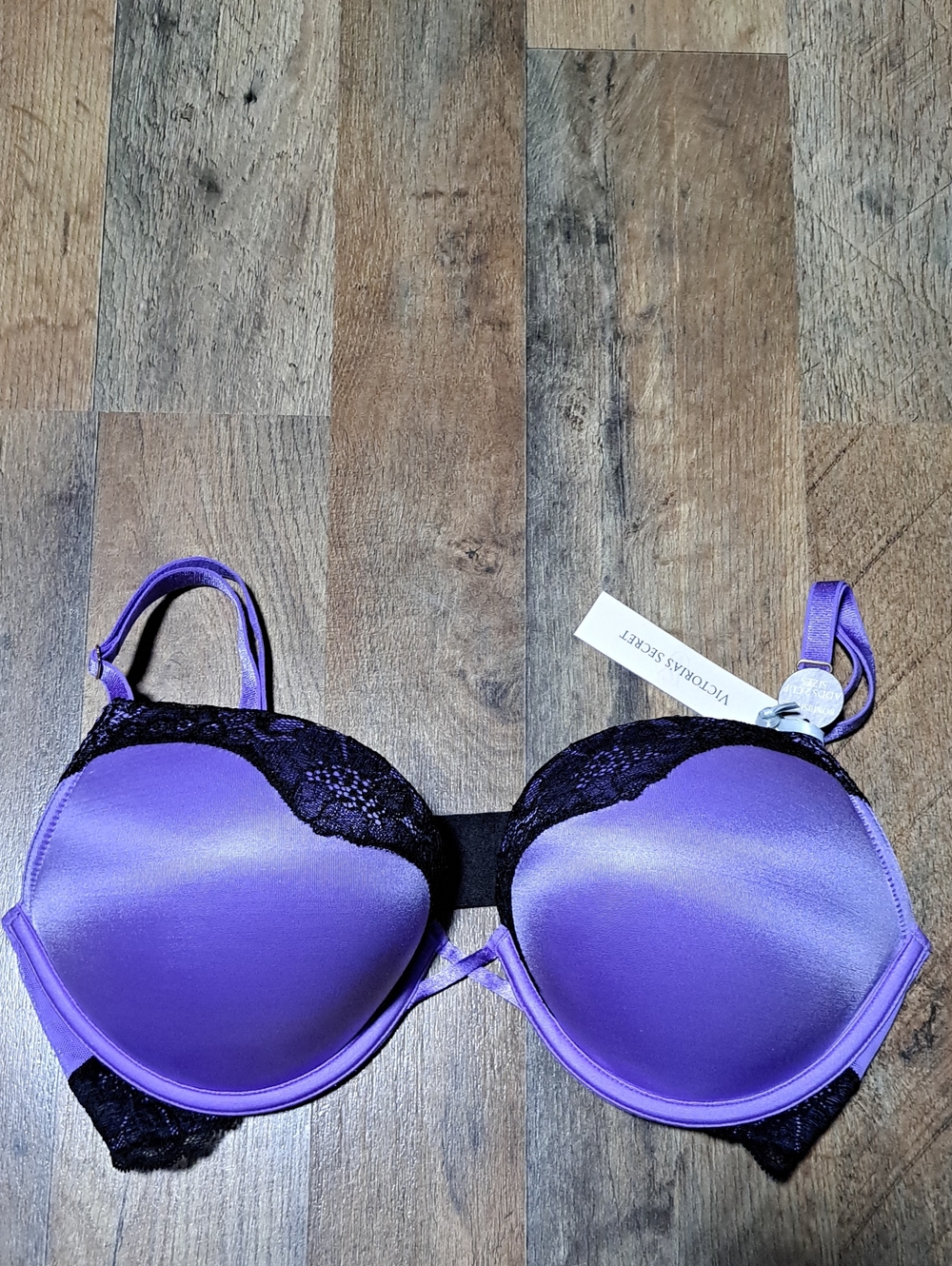 Victoria's Secret Bombshell Pushup Bra Adds 2 Cup Sizes 36C